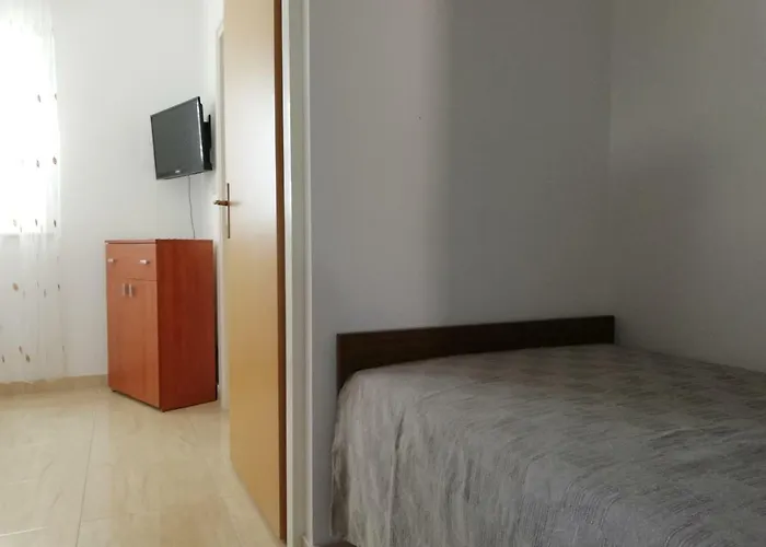 Ivo Mazic * סרסר